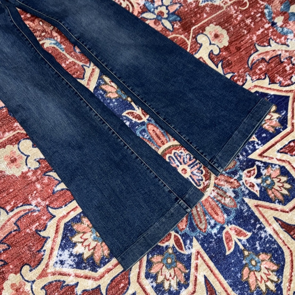LAST CALL ✨✅Good American good legs Flare Jeans - Picture 13 of 14